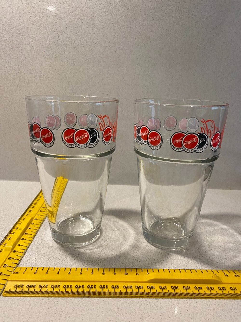 LOT OF 2 VINTAGE COCA COLA CLASSIC BOTTLE CAP GLASSES ANCHOR HOCKING USA STACK